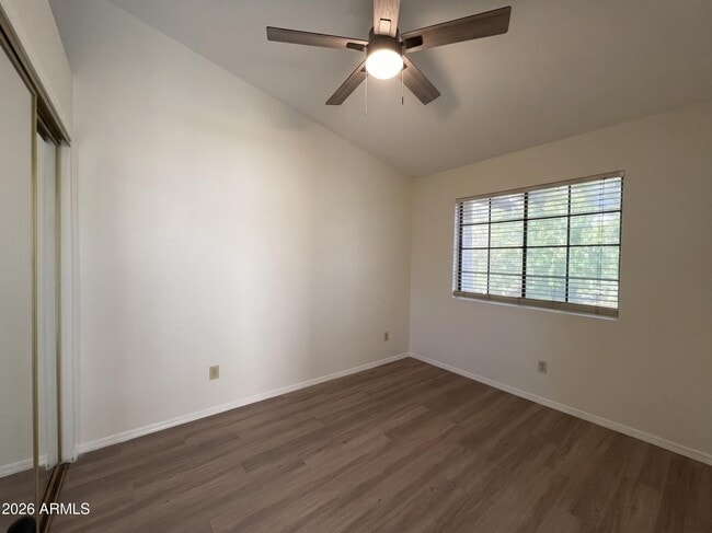 Building Photo - 170 E Guadalupe Rd
