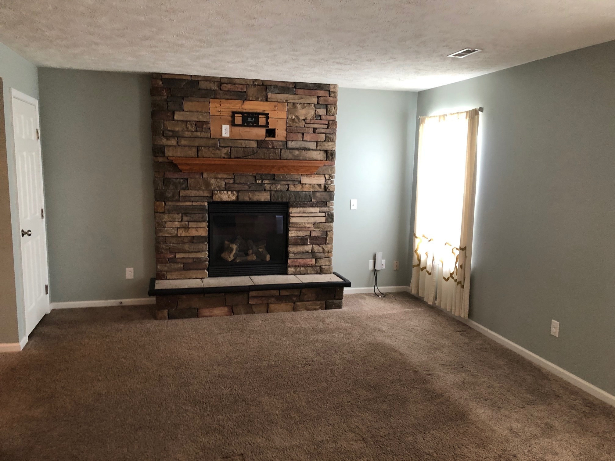 Building Photo - 5330 Ivandale Dr