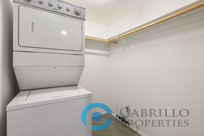 Building Photo - 2870 Fourth Avenue