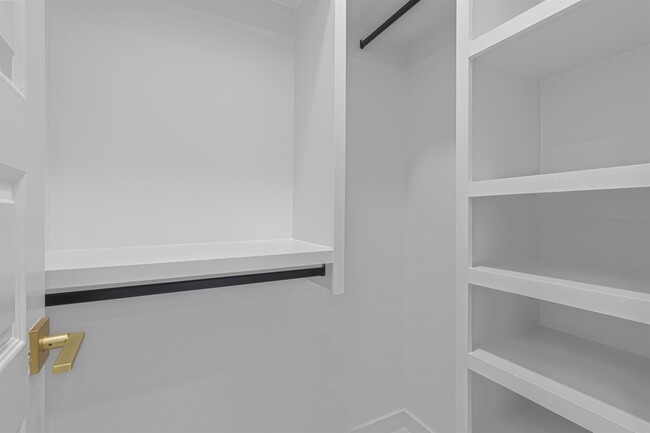 Building Photo - 3911 Yoyis St