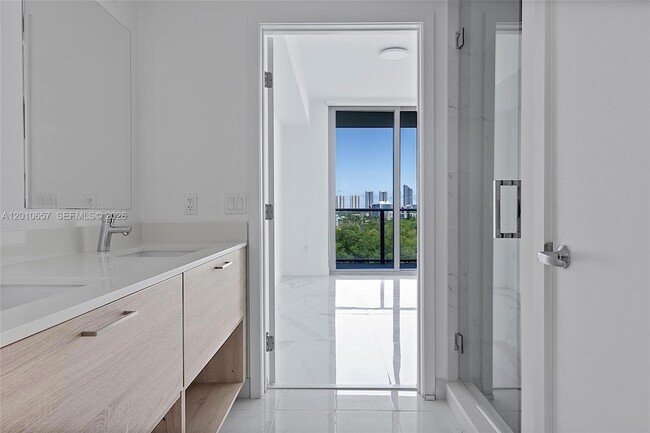 Building Photo - 16385 Biscayne Blvd