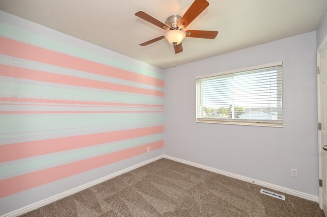 Building Photo - Great Family Home in Excellent Location!