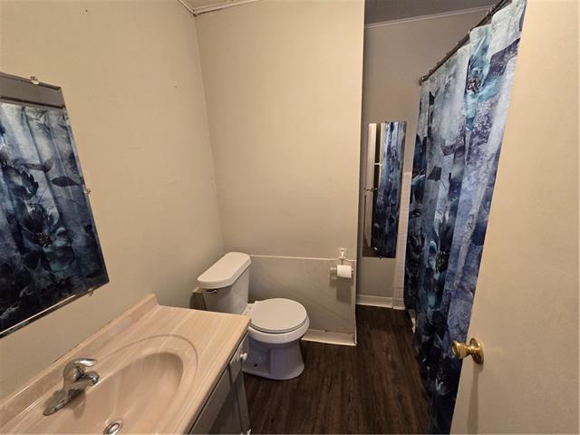 Building Photo - 638 Ave F