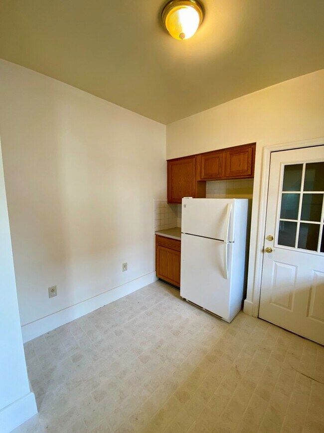 Building Photo - Welcoming Wilshire Heights Ranch Home for ...