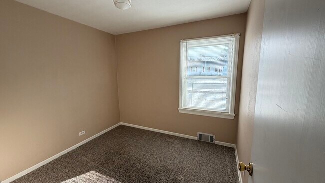 Building Photo - 3528 Adams St