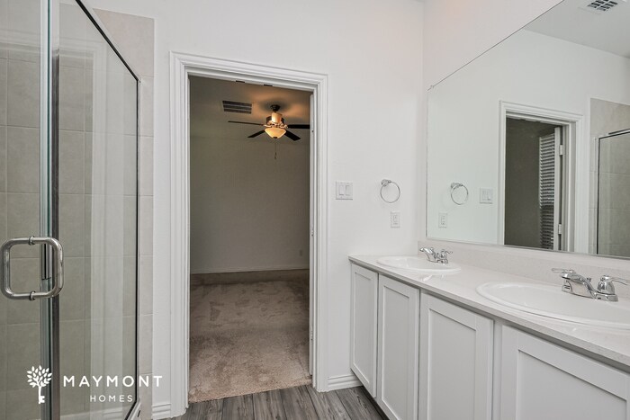 Building Photo - 1256 Canuela Way