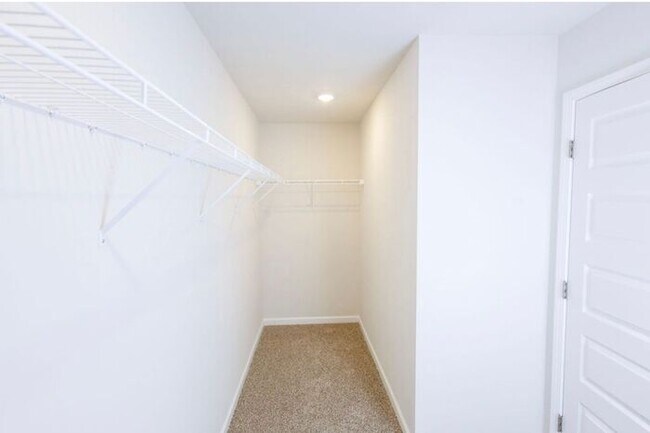 Building Photo - MOVE IN SPECIAL-Beautiful home available for rent