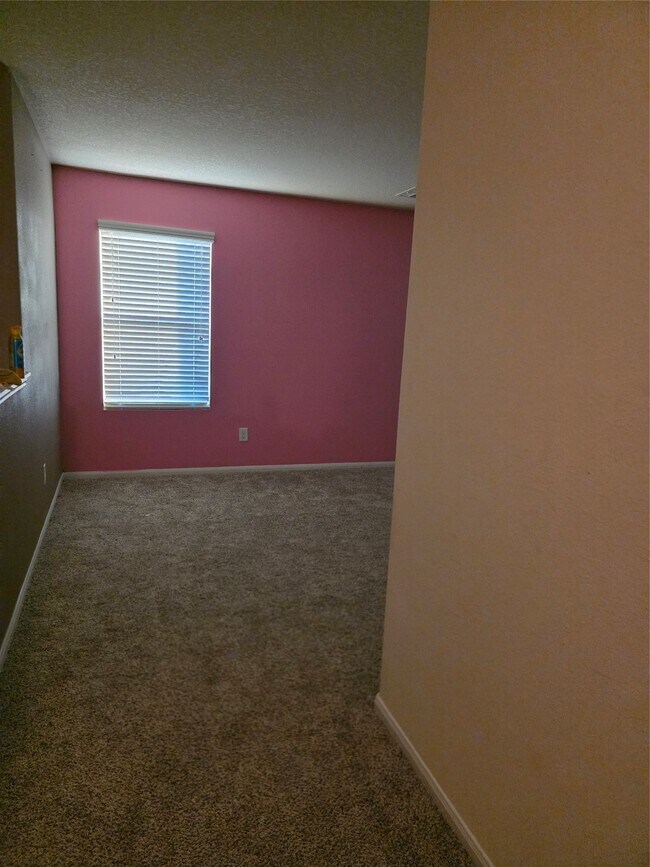 Building Photo - 12418 Greencanyon Dr