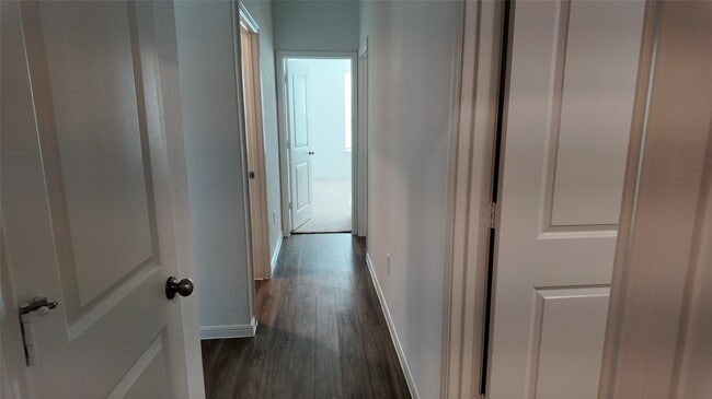 Building Photo - 1328 Bright Hl Dr
