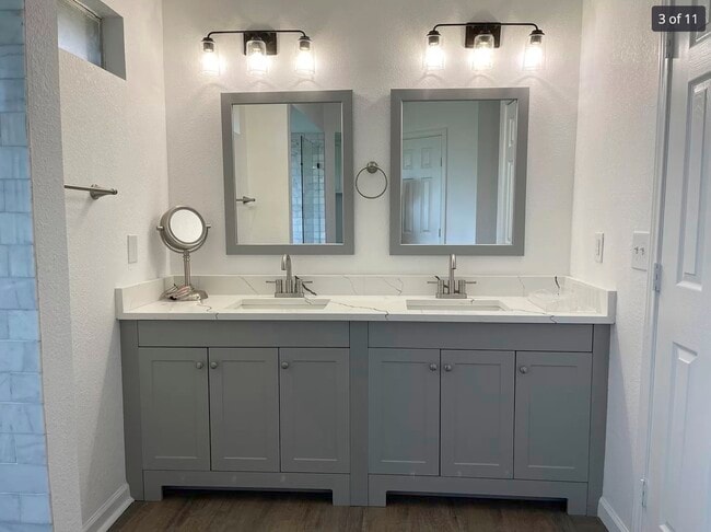 Building Photo - 1013 Revere Cir