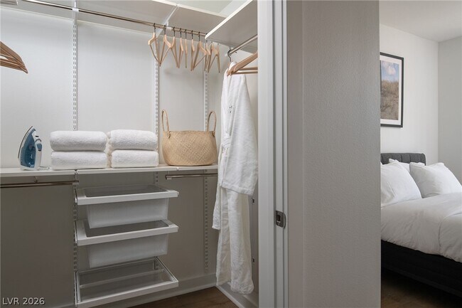 Building Photo - 11055 S Las Vegas Blvd