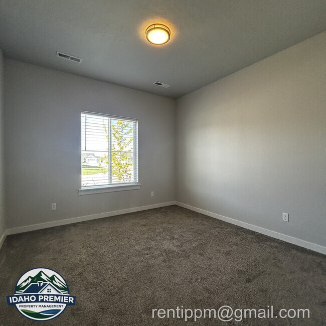 Building Photo - 1340 W Brink St