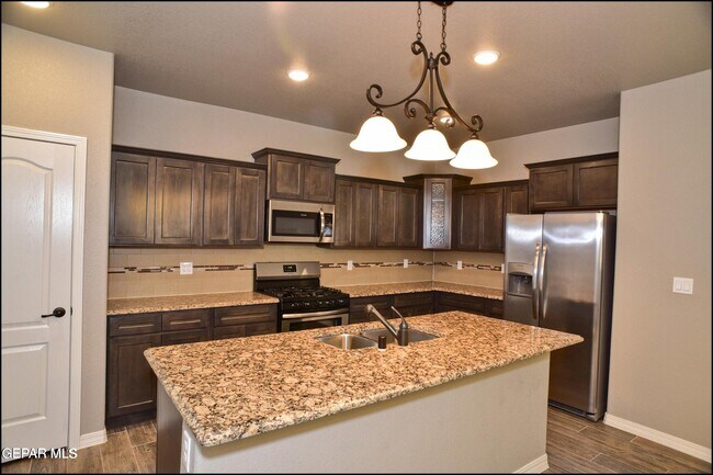 Building Photo - 2120 Thomas Lackland St