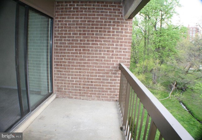 Building Photo - 5817 Edson Ln