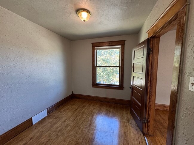 Building Photo - 3461 E Plankinton Ave