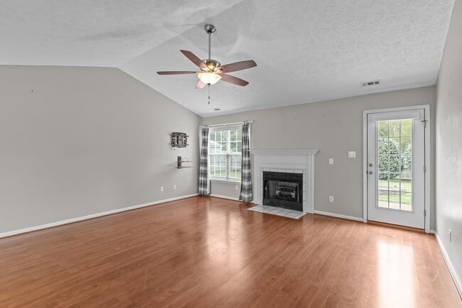 Building Photo - 300 Foxhall Rd