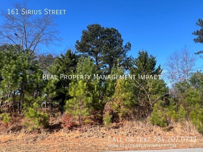 Building Photo - 161 Sirius St