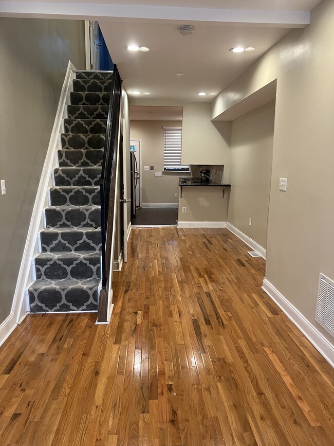 Living and dining room - 870 Carroll St