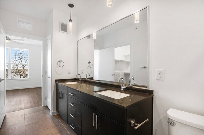 Building Photo - 4801 Springdale Rd