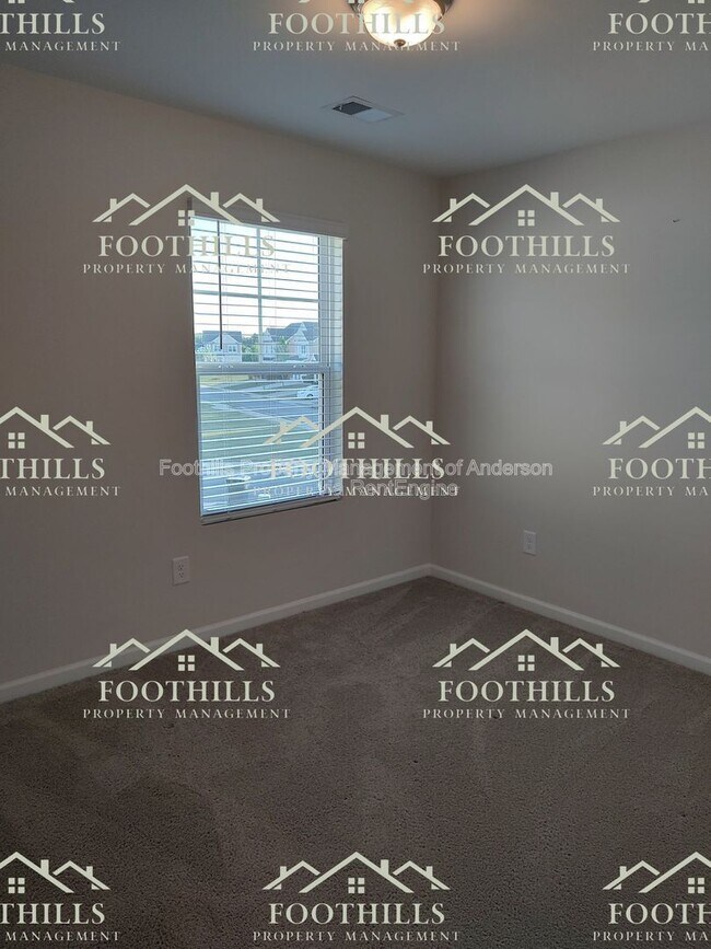 Building Photo - 145 Adger Rd