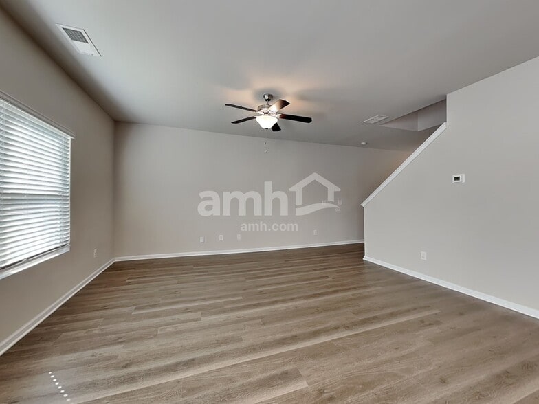 Building Photo - 222 N Fortune Way