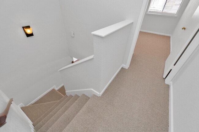 Building Photo - 12823 Briarwest Cir