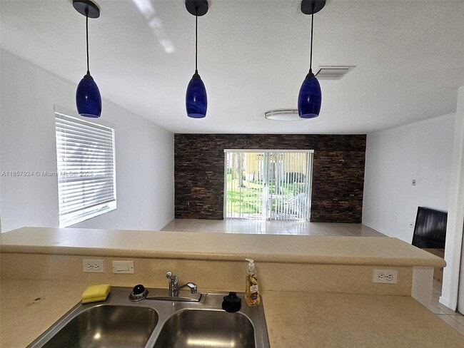 Building Photo - 3028 SW 129th Way