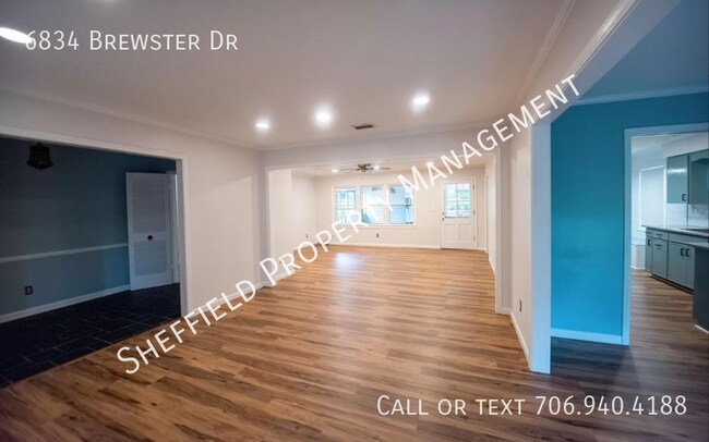 Building Photo - Beautiful home available today!