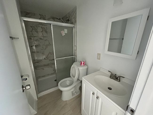 Building Photo - 153 Sickles Ave