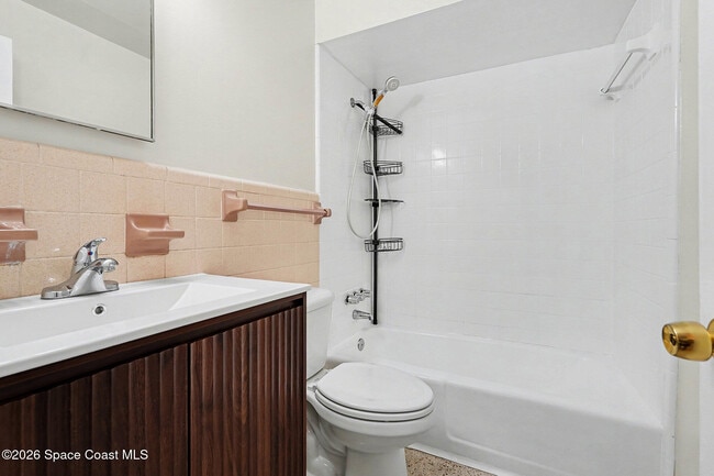 Building Photo - 33 Park Ave