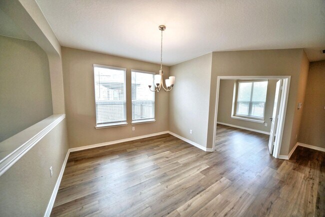 Building Photo - Beautiful 3-Bedroom Home with Flex Space i...
