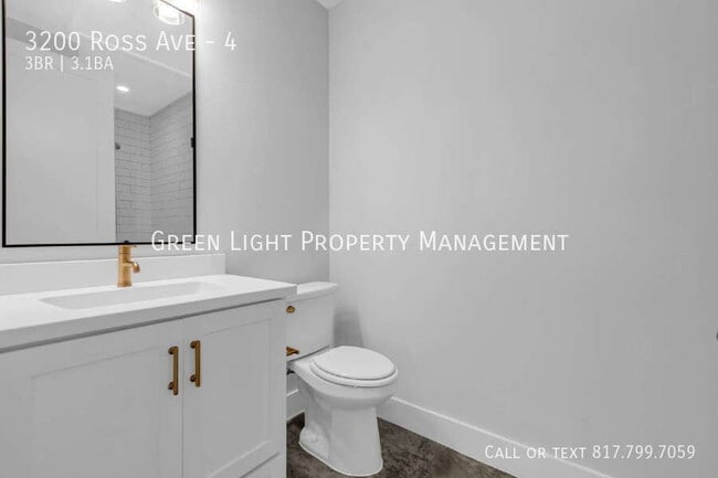 Building Photo - 3200 Ross Ave