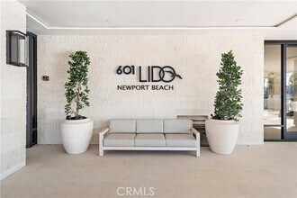 Building Photo - 601 Lido Park Dr