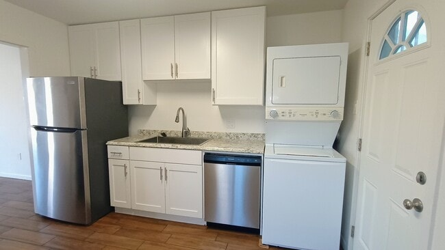 Building Photo - 3311 Clairemont Mesa Blvd