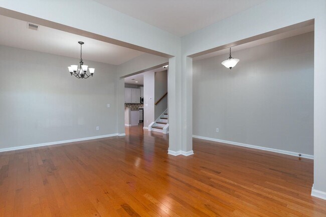 Building Photo - 5005 Brownhare Ct