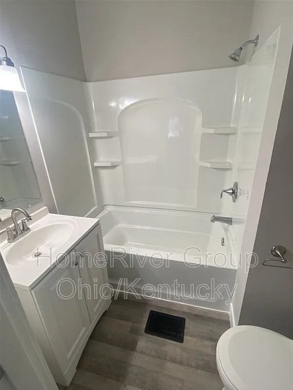 Building Photo - 1128 Hensley Ave