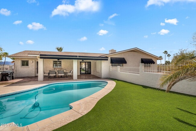 Building Photo - 17218 E Parlin Dr