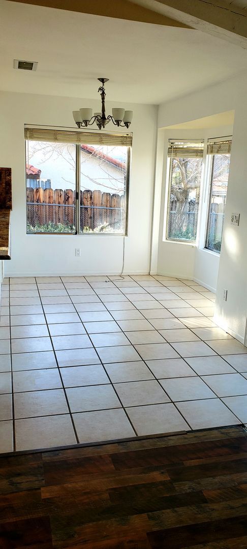 Building Photo - *DO NOT DISTURB TENANTS- 4 bedroom 2 bath home w/POOL!!