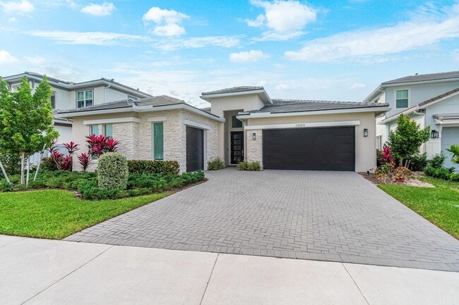 Building Photo - 12272 Waterstone Cir
