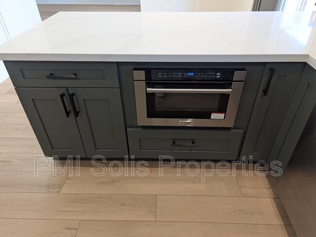 Building Photo - 18036 N 45th Ave