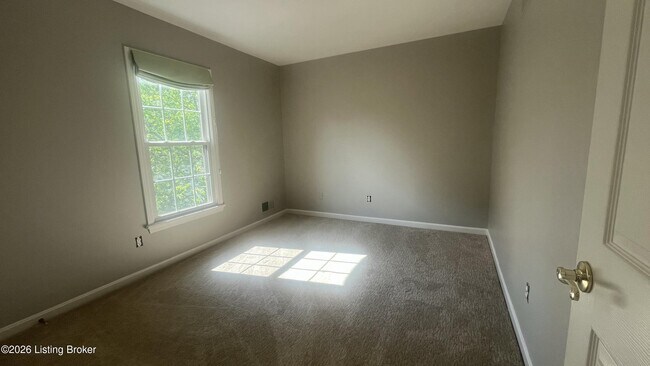 Building Photo - 402 Trinity Hills Ln