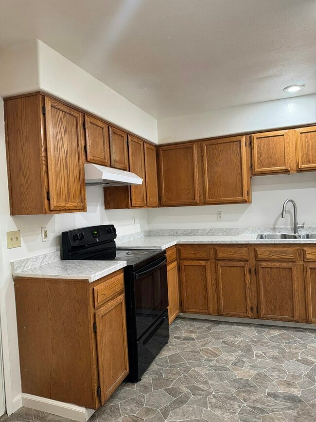 Building Photo - 9 76th St SE