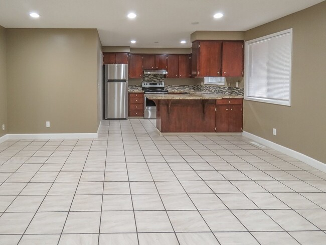 Building Photo - 1244 Marcel Dr