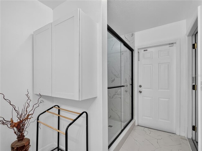 Building Photo - 465 Rio Grande Ln