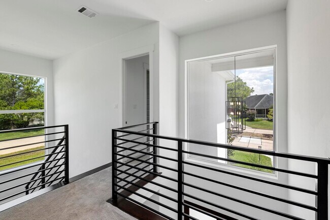 Building Photo - 114 Bentwood Dr
