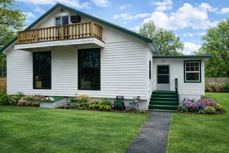 Building Photo - 26915 N Poplar St