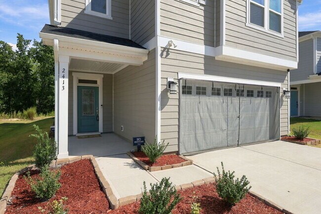 Building Photo - 2413 Abbot Hall Dr