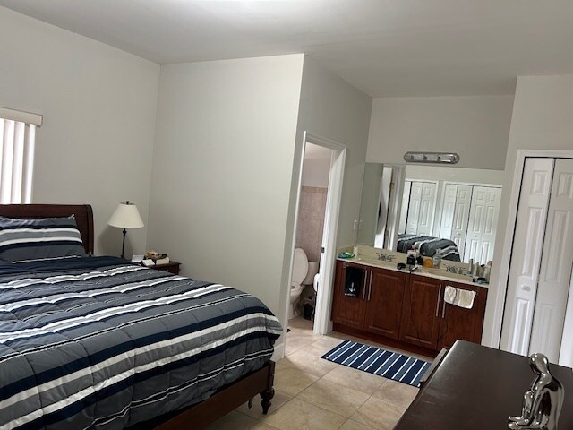 Building Photo - 2933 SW 38th Ave