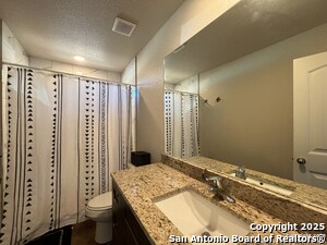 Building Photo - 2708 Golf Dr