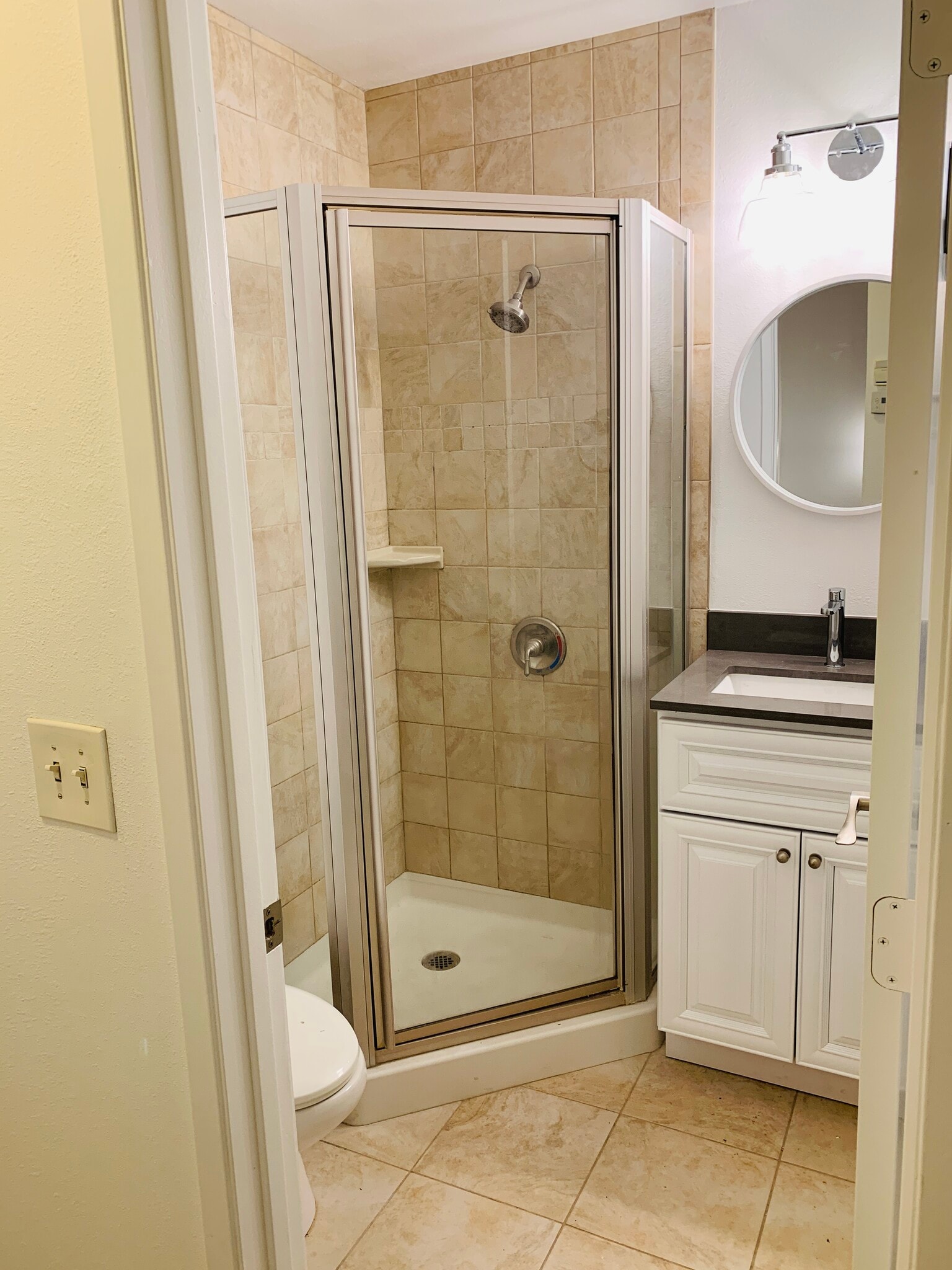 Building Photo - 41 Harkness Ave